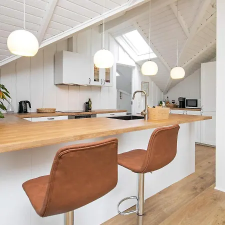 度假居 Four-bedroom Holiday In 42