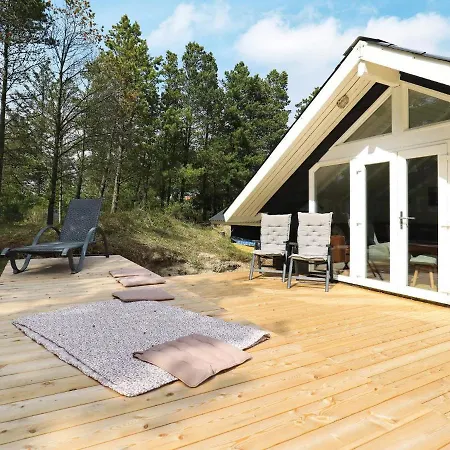 Four-bedroom Holiday In 42