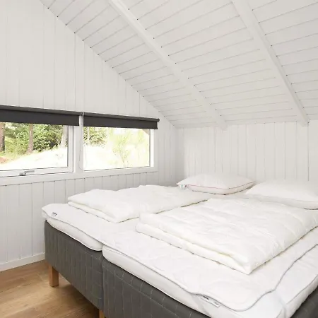 Four-bedroom Holiday In 42 布拉万德