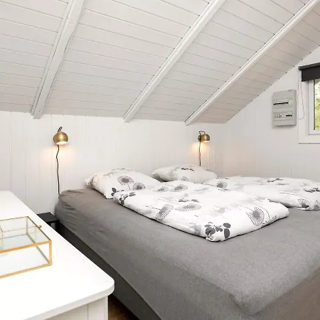度假居 Four-bedroom Holiday In 42 *