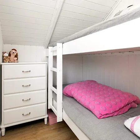 Four-bedroom Holiday In 42 * 布拉万德